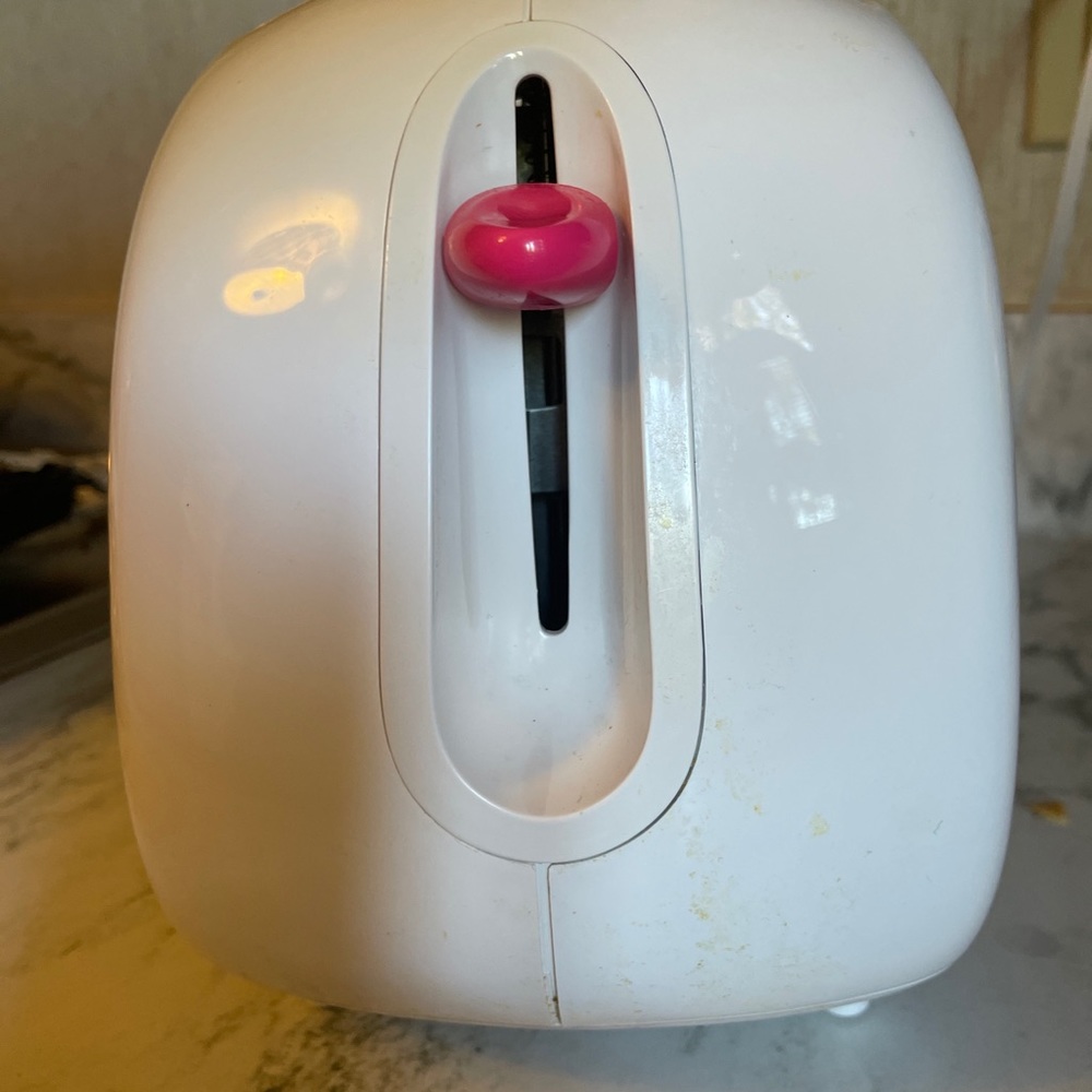 Hello Kitty Toaster - Picture 4 of 7